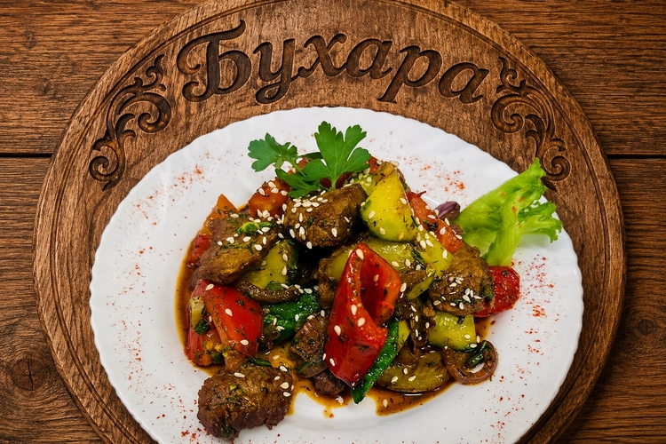 Говяжья вырезка с овощами